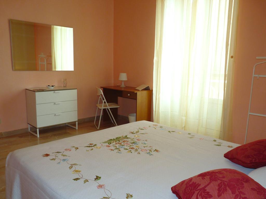 Stanze Ad Est Villa Ragusa Ruang foto